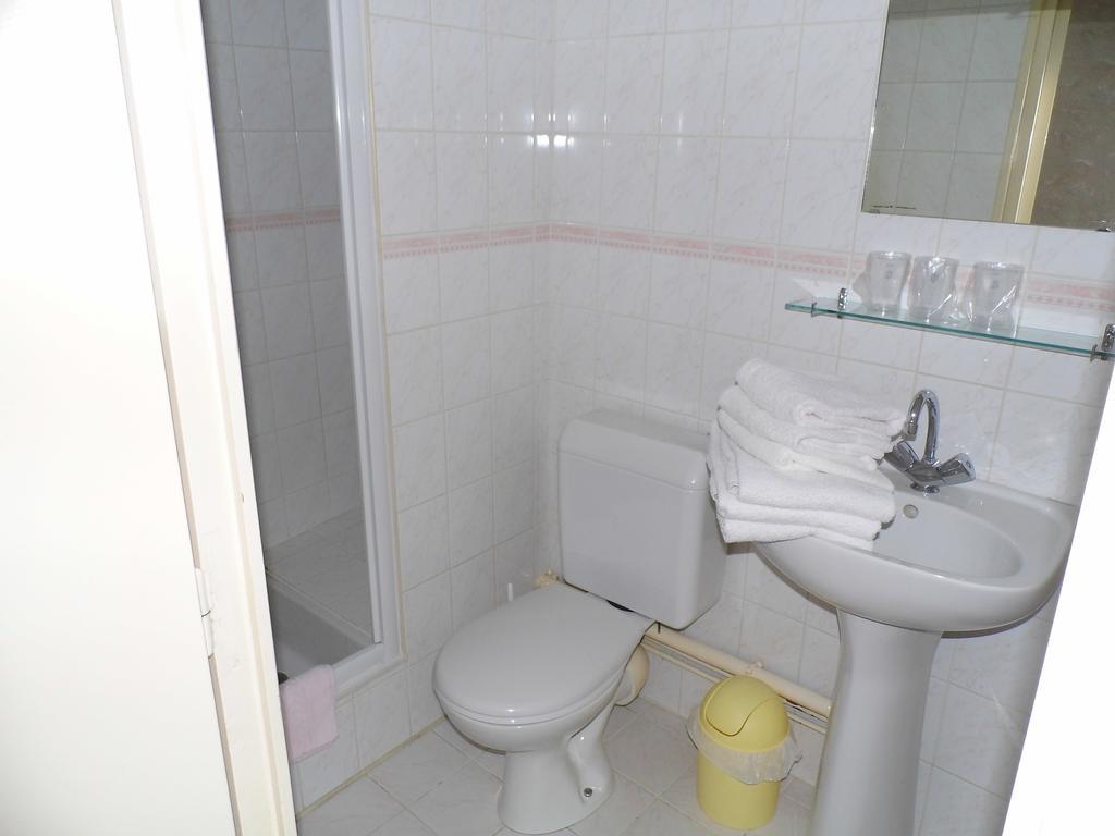 A L'Oree Du Bois Chez Doudou&Lolo Bellerive-sur-Allier Room photo